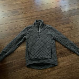 Lululemon sweater size 4